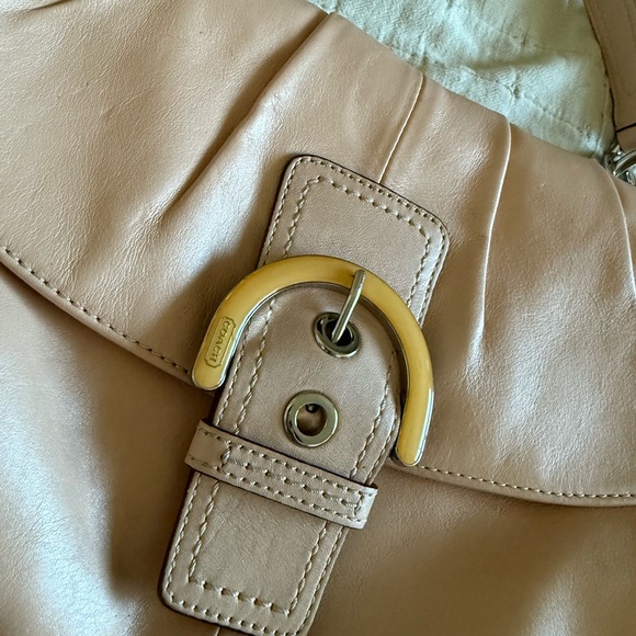 Coach cream Leather soho Shoulder Bag - Picture 2 of 2